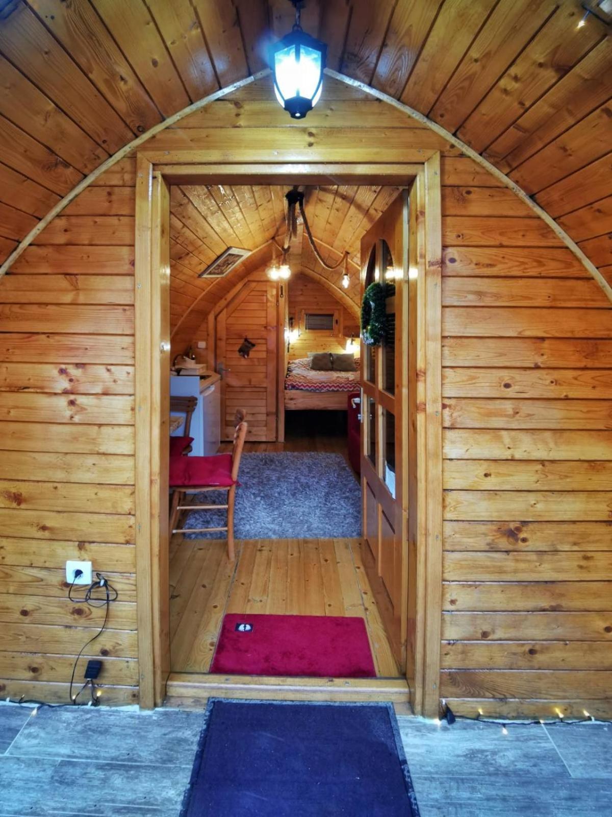 Vila Jelena - Bungalov Crni Vrh Extérieur photo